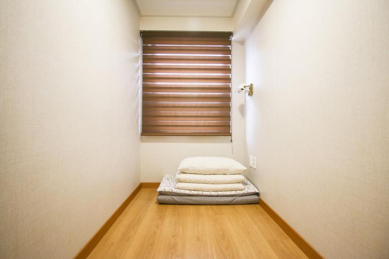 Lighthouse Guesthouse มกโพ ภายนอก รูปภาพ
